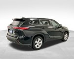 Used 2023 Toyota Highlander L image 5