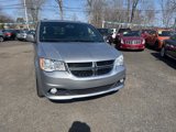 Used 2017 Dodge Grand Caravan SXT image 5