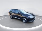 Used 2020 Mitsubishi Outlander SE image 2