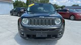 Used 2015 Jeep Renegade Latitude image 2