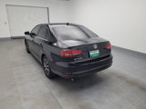 Used 2017 Volkswagen Jetta SE image 5