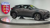 Used 2020 Toyota C-HR XLE image 3