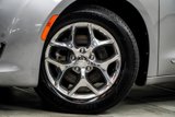 Used 2018 Chrysler Pacifica Limited image 3