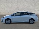 Used 2022 Toyota Prius L Eco image 2