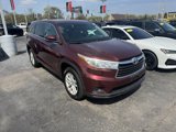 Used 2015 Toyota Highlander LE image 3