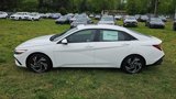 New 2025 Hyundai Elantra Limited image 3