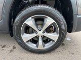 Used 2019 Jeep Cherokee Limited image 5