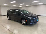 Used 2023 Chrysler Voyager LX image 3