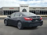 Used 2017 Nissan Altima 2.5 SV image 3