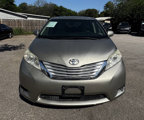 Used 2015 Toyota Sienna XLE Premium image 2