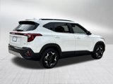 Used 2024 Kia Seltos EX image 4