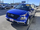 New 2025 Hyundai Venue SE image 2