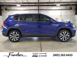 Used 2023 Volkswagen Taos SE w/ Panoramic Sunroof Package image 6
