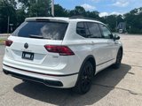 Used 2022 Volkswagen Tiguan SE R-Line image 5
