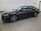 Used 2022 Nissan Altima 2.5 SR image 2