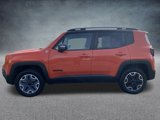 Used 2017 Jeep Renegade Trailhawk w/ Premium Trailhawk Package image 4
