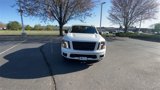 Used 2019 Nissan Titan SV w/ SV Convenience Package image 3