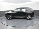 Used 2017 Jeep Compass Latitude w/ Popular Equipment Group image 4