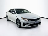 Used 2019 Kia Optima S image 3