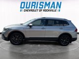 Used 2023 Volkswagen Tiguan SE image 3