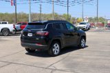 Used 2018 Jeep Compass Latitude w/ Popular Equipment Group image 5