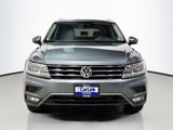 Used 2018 Volkswagen Tiguan SEL image 2