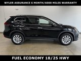 Used 2020 Nissan Rogue SV image 2