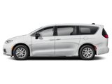 New 2025 Chrysler Pacifica Select image 3