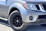 Used 2021 Nissan Frontier SV image 3