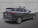 Used 2022 BMW X5 xDrive40i w/ Premium Package image 4