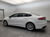 Used 2019 Ford Fusion SE image 3