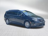 Certified 2022 Chrysler Pacifica Touring-L image 2