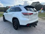 Used 2016 Toyota Highlander Limited Platinum image 3