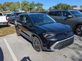 New 2025 Volkswagen Taos SE image 2