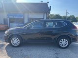 Used 2018 Nissan Rogue S image 2