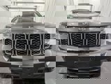 Used 2021 Jeep Grand Cherokee Laredo image 3