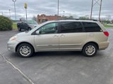 Used 2010 Toyota Sienna XLE Limited image 4