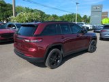 Used 2024 Jeep Grand Cherokee Altitude image 3