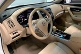 Used 2013 Nissan Altima 2.5 SV w/ 2.5SV Convenience Pkg image 2