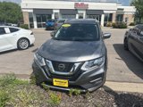 Used 2018 Nissan Rogue SV image 4