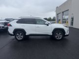Used 2022 Toyota RAV4 XLE image 4