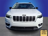 Used 2023 Jeep Cherokee Altitude Lux image 2