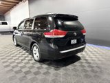 Used 2014 Toyota Sienna LE image 3