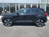 Certified 2021 Volvo XC40 T5 R-Design w/ Climate Package image 2