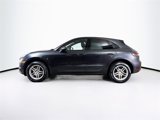 Certified 2021 Porsche Macan image 2