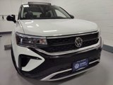 Used 2024 Volkswagen Taos SE w/ Panoramic Sunroof Package image 2