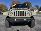 Used 2017 Jeep Wrangler Unlimited Rubicon w/ Connectivity Group image 2