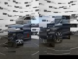 Used 2024 Jeep Grand Cherokee Limited image 2