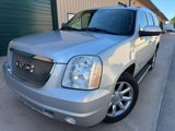 Used 2010 GMC Yukon Denali image 2