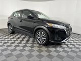 Used 2024 Nissan Kicks SV image 2